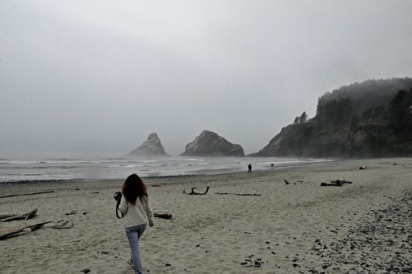 Ilse Blahak walking towards the ocean